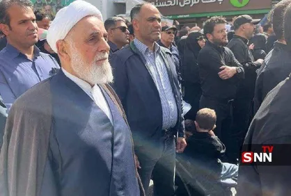 حضور ناطق نوری در مراسم تشییع شهدا