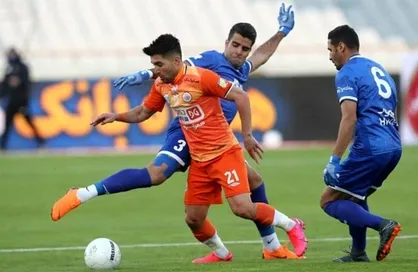 مدافع استقلال بازی با نفت مسجد سلیمان را از دست داد