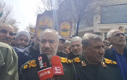 سردار فدوی: در تاریخ ثبت خواهد شد که فرمانده بسیج کشور یک بختیاری بود و در وسط میدان جنگ با شیطان بزرگ به شهادت رسید+ فیلم
