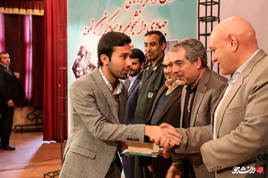 همایش انقلابیون جوان بسیج دانشجویی آذربایجان غربی در دانشگاه آزاد اسلامی واحد ارومیه 