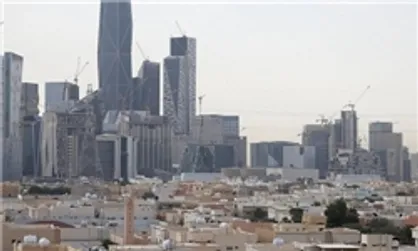 ابراز تاسف جوانان عربستانی از بیکاری یک میلون نفر در این کشور
