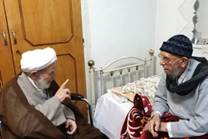 عیادت آیت&zwnj;الله یزدی از آیت&zwnj;الله مکارم و آیت الله امینی