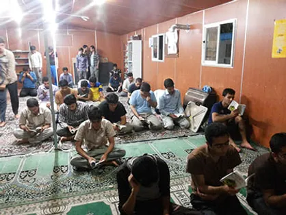 برگزاری مراسم عزاداری دانشجویان سیستانی در اردوی جهادی/ دانشجویان به ندای امام حسین(ع) لبیک گفتند