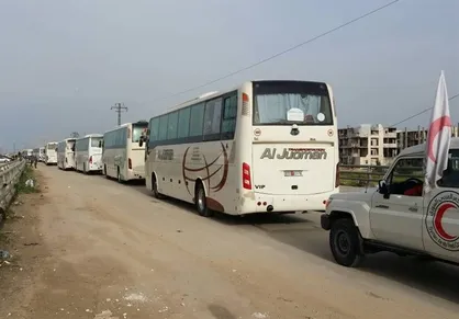 کاروان ۴۰۰ نفره زنان و کودکان اردوگاه یرموک وارد ادلب شد