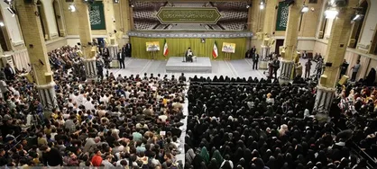 سرودخوانی دانش&zwnj;آموزان در محضر رهبر انقلاب+فیلم