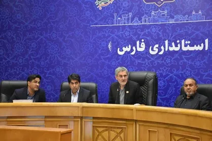 راهکارهای رفع مشکلات ۱۷ واحد تولیدی و بنگاه اقتصادی در فارس بررسی شد