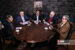 نخستین نشست برنامه چهل سال با رسانه‌ها با موضوع «رسانه‌ها و فرهنگ عمومی»،