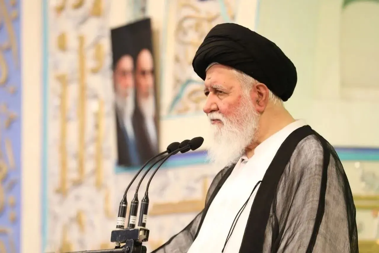 آیت‌الله علم‌الهدی: آمریکا با فشار روانی به دنبال مستأصل کردن مردم و پایان مقاومت است | نیروی انتظامی در خط مقدم مجاهدت و خدمتگزاری به مردم قرار دارد