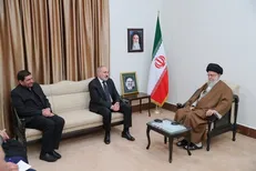 رهبرانقلاب: رئیس جمهور فقید ما نسبت به مسائل مرزی مربوط به ارمنستان و حوادث اطراف این قضیه بسیار حساس بود + فیلم