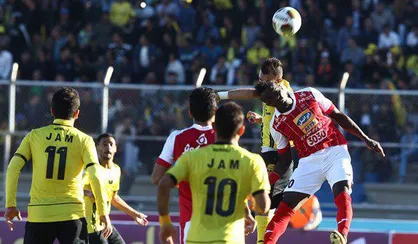 پارس جم ۰ - ۱ پرسپولیس/ برانکو با گل دقایق پایانی مصلح صدرنشین شد