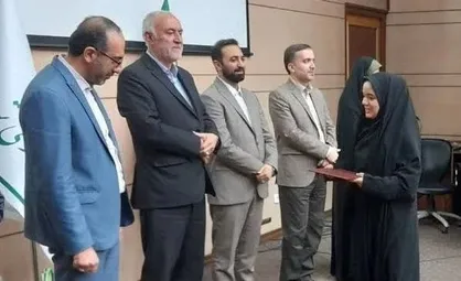 تجلیل از برگزیدگان رویداد استانی جوانی جمعیت