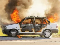 واژگونی پراید در محور شوش_اهواز/پنج نفر در آتش گرفتار شدند
