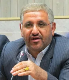 مردم و مسئولان حمایت از کالای ایرانی را به عنوان راهبرد اصلی در نظر گیرند