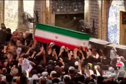 پیکر رهبر شهید انقلاب در حال ورود به بین&zwnj;الحرمین + فیلم