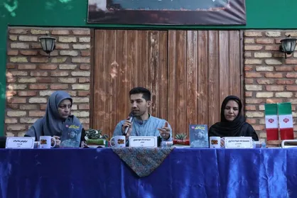 آیین رونمایی و نقد کتاب &laquo;صدای تاریکی&raquo; در فرهنگسرای خاوران/ روایتی از زندگی دختری نابینا و بازتابی از هویت و امید