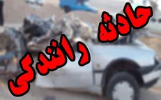 نجات زن ۷۰ ساله گرفتار در زیر خودروی پژو پرشیا در حصارک بالا