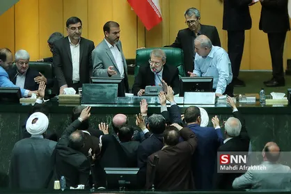 جلسه علنی مجلس با حضور ظریف وزیر امور خارجه
