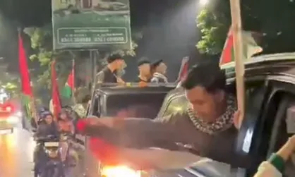 تظاهرات در شهر مالانگ اندونزی در حمایت از فلسطین و محکومیت حمله به غزه
