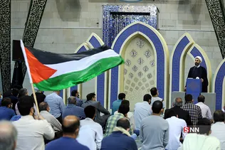 اقامه نماز عید فطر در مسجد دانشگاه تهران
