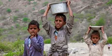 صنعا: برنامه جهانی غذا به سفارش عربستان کمک‌ها به ملت یمن را کاهش داد
