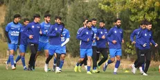 تمرین سبک استقلالی‌ها قبل از بازی با ماشین سازی
