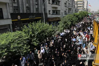 مراسم تشییع پیکر مطهر ۱۵۰ شهید دفاع مقدس در تهران