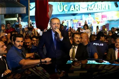 اردوغان: مردم صبور باشند؛ اگر آمریکا دلار دارد ما خدا داریم