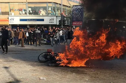 چه کسانی از آشوب&zwnj;های ایران سود می&zwnj;برند؟