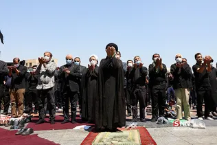 عزاداری ظهر عاشورا در میدان امام حسین (ع)