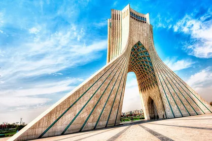 بخش پایانی عملیات بهسازی سطح پیرامونی برج آزادی