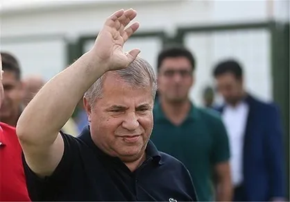 فیلم/ گفتگوی صمیمانه با علی پروین در مورد فینال لیگ قهرمانان آسیا
