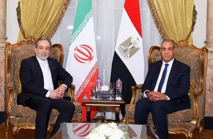 عراقچی با همتای مصری خود دیدار کرد