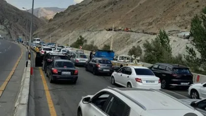 جاده چالوس به دلیل ترافیک سنگین یک&zwnj;طرفه شد / ممنوعیت تردد شمال به جنوب