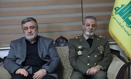 فرمانده کل ارتش در دفتر حزب&zwnj;الله در تهران حضور یافت+ عکس