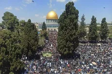 حضور ده‌ها هزار فلسطینی در مسجدالاقصی برای اقامه نماز عید قربان