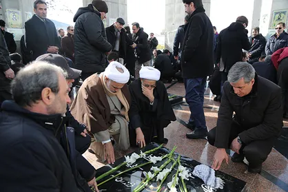 برنامه&zwnj;های دهه فجر در دانشگاه تبریز آغاز شد