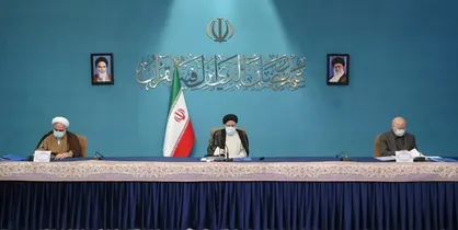 مصوبات شورای اقتصادی سران قوا/ از ارائه تخفیف&zwnj;های مالیاتی تا تسهیلات برای ورود شرکت&zwnj;ها به بازار سرمایه
