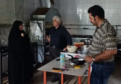 گشت نظارتی تعزیرات همدان از واحد&zwnj;های صنفی در مسیر زائران اربعین