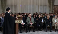 خواسته شهید جمهور از هنرمندان چه بود؟