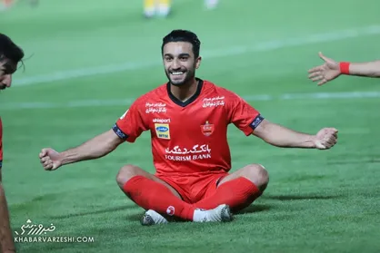 شکستگی یا دررفتگی کتف؟/ ستاره پرسپولیس به دربی می&zwnj;رسد؟