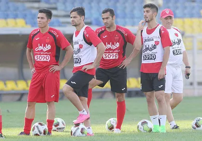 گزارش تمرین امروز پرسپولیس/ کاپیتان پس از 20 روز پا به توپ شد