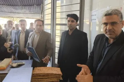 بازدید مدیرکل تعزیرات استان ایلام از واحدهای صنفی ملکشاهی در آستانه شب عید