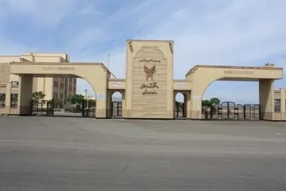 سیستم برق رسانی کلاسها تخریب شده و ایمنی ندارد/ بوی متعفن سرویس بهداشتی در دانشکده