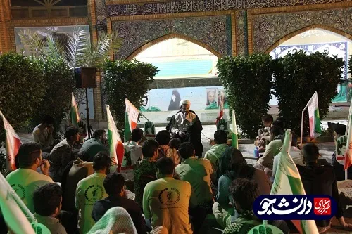 خدمت رسانی دانشجویان خوزستانی به سیل زدگان اسکان داده شده در یادمان شهدای هویزه