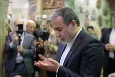عراقچی به قم سفر کرد