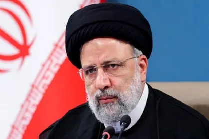رئیس&zwnj;جمهور از تعدادی از مجروحان اغتشاشات اخیر عیادت کرد