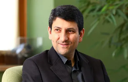 وزیر ارتباطات از ماهواره&zwnj;های &laquo;پارس ۱&raquo;، &laquo;پارس ۲&raquo; و &laquo;ناوک&raquo; رونمایی کرد