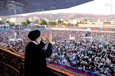 رئیس جمهور پرتلاش و خستگی ناپذیر مردم جان خود را فدای ملت کرد