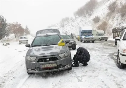 آغاز بارش برف در محورهای چهارمحال و بختیاری