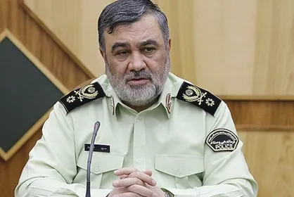 نیروی انتظامی ۴۰۰۰ بسته بین اقشار آسیب پذیر توزیع می&zwnj;کند / مراحل ۳ و ۴ همدلی مومنانه ادامه خواهد یافت